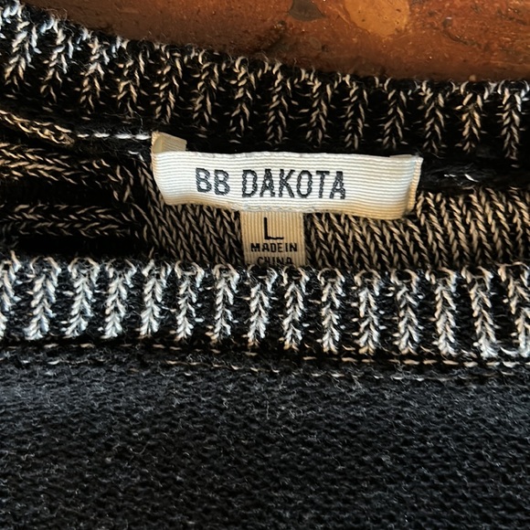BB DAKOTA Safi Open Back Sweater szL - Picture 10 of 13